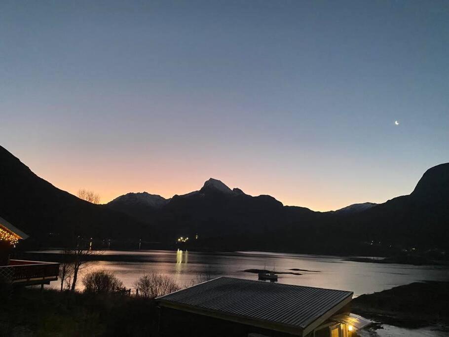 Sjarmerende Anneks I Sigerfjord, Vesteralen ซอร์ทลันด์ ภายนอก รูปภาพ